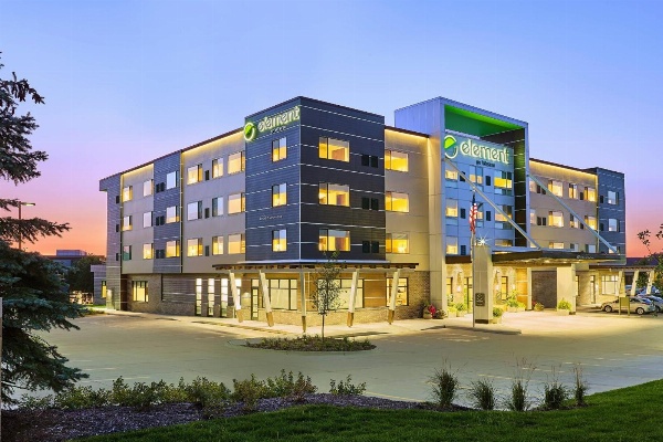 Element West Des Moines image 1