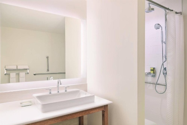 Element West Des Moines image 14