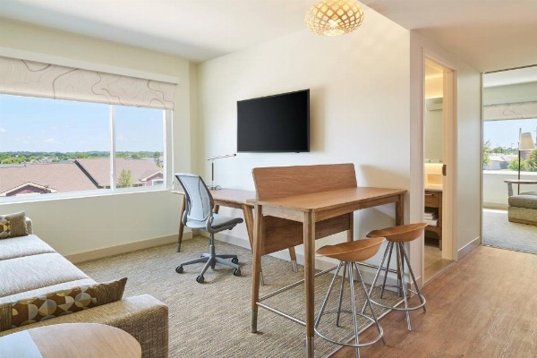 Element West Des Moines image 17