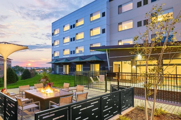 Element West Des Moines image 21